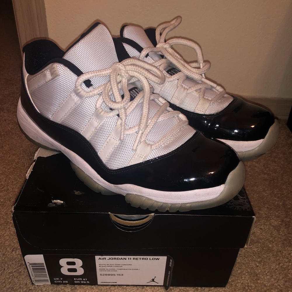 Air Jordan Concord 11s Low *AUTHENTIC*